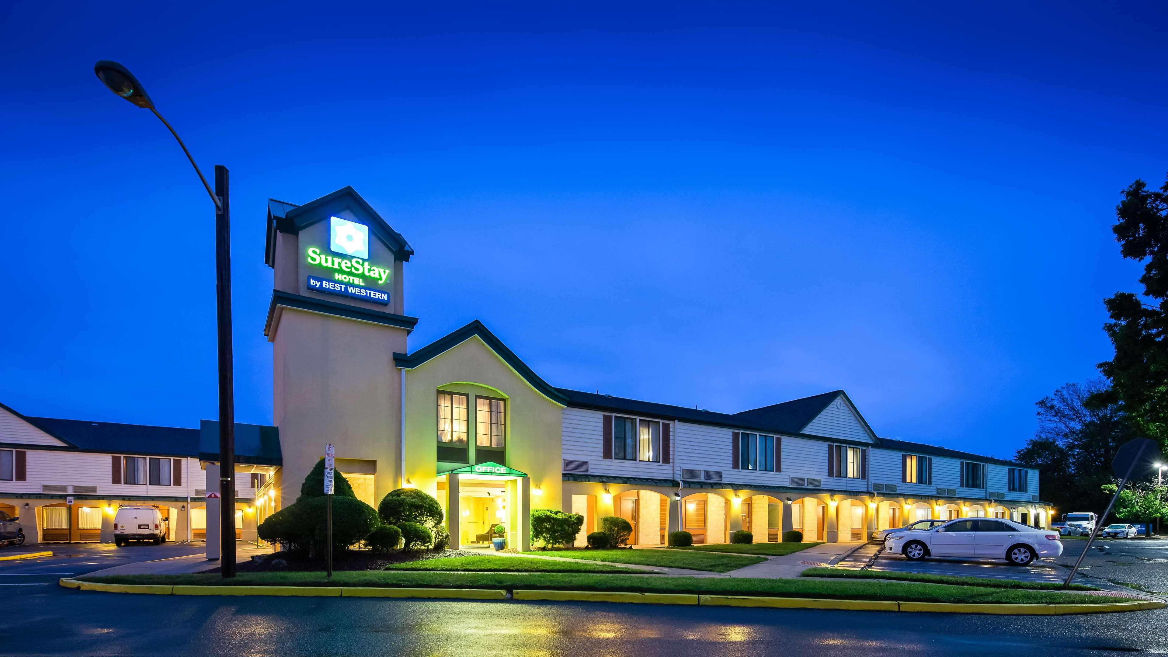 Surestay Hotel By Best Western Ист-Брунсвик Экстерьер фото