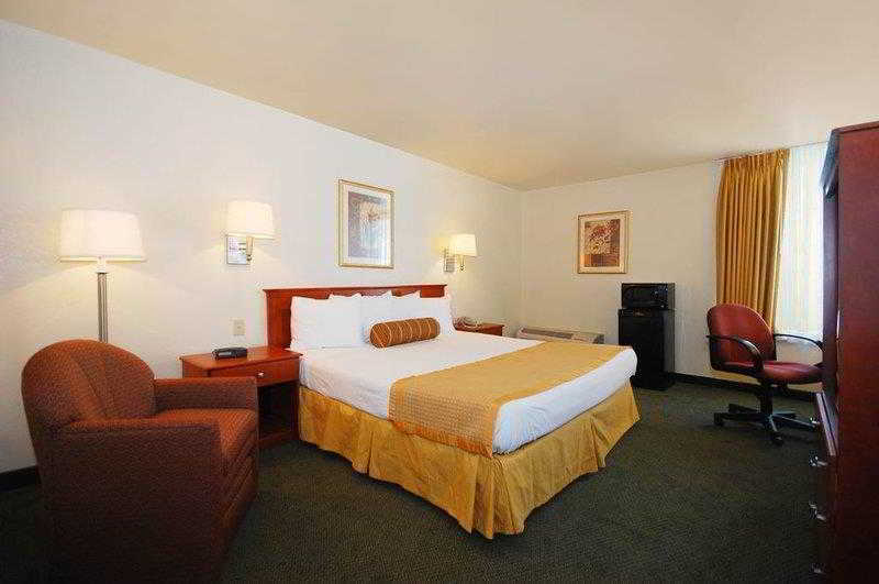 Surestay Hotel By Best Western Ист-Брунсвик Экстерьер фото